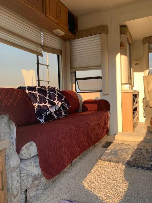 Mission Mountain Camper Διαμέρισμα Saint Ignatius Εξωτερικό φωτογραφία